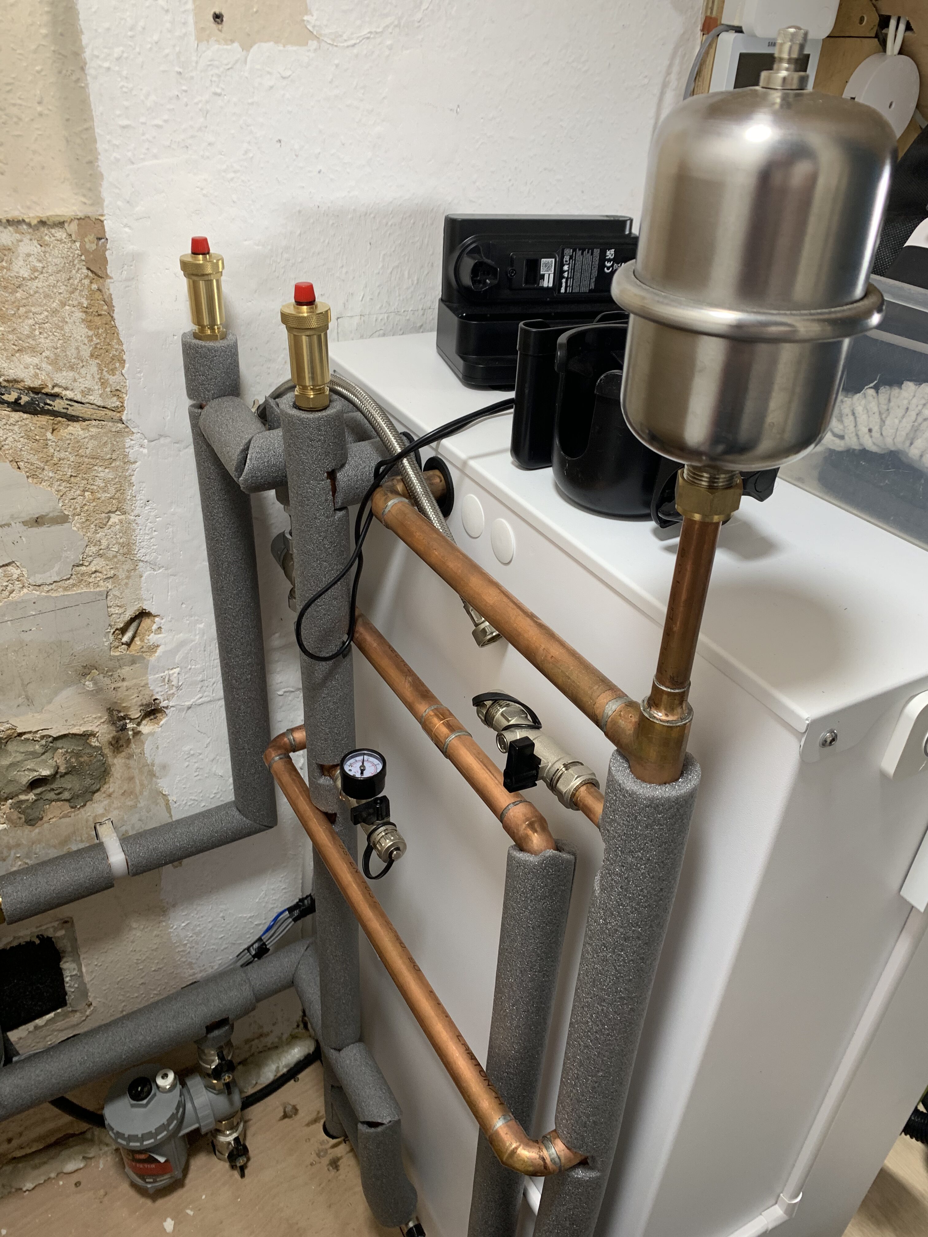 Compact pipework + Sunamp takes less space than a washing machine