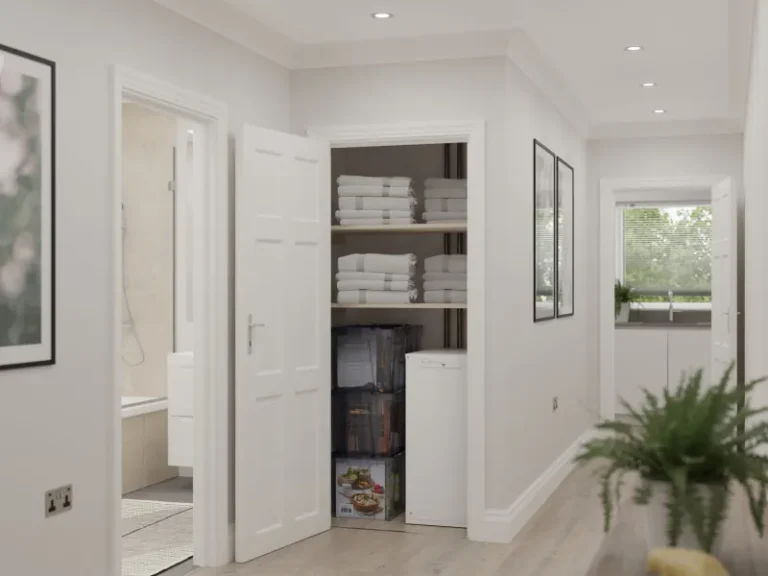Hall-cupboard-with-Thermino-and-towels